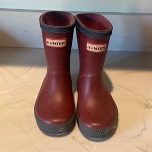 Maroon hunter rain boots Toddler size 6